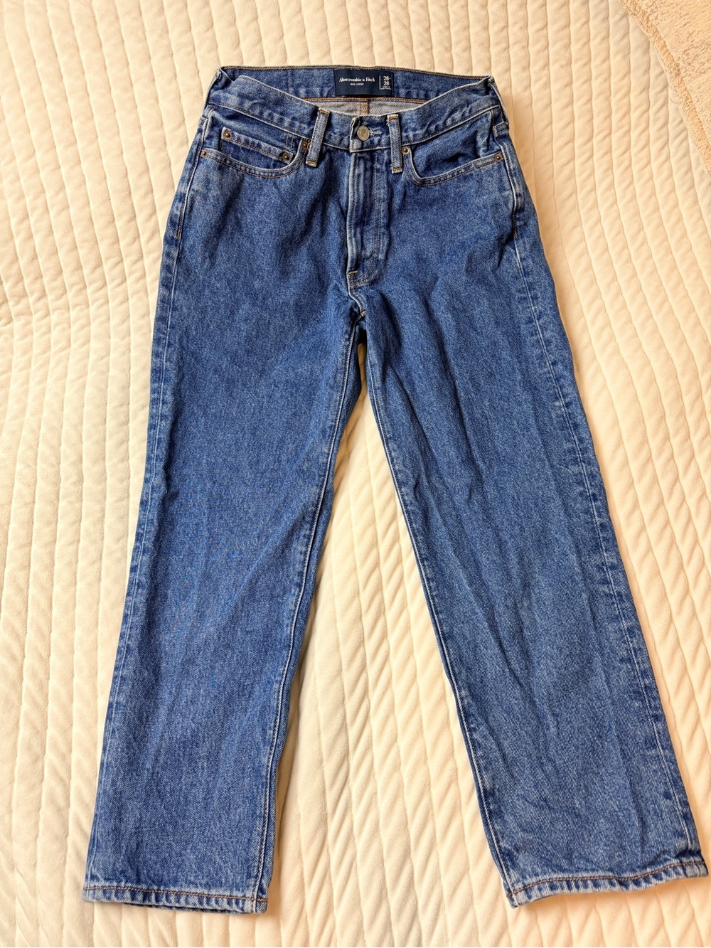 Abercrombie & Fitch 90s Loose Jeans Women’s Size 28 Medium Wash
